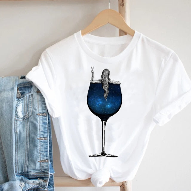 Wine Lady Short Sleeve Casual Fashion Graphic T-shirt