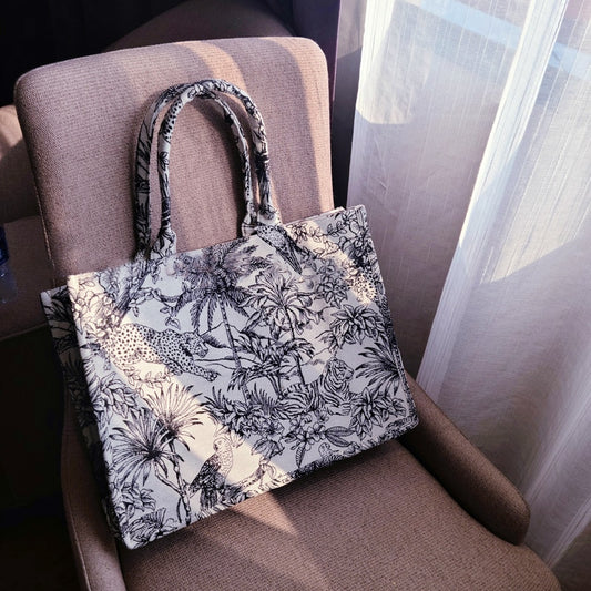 Jacquard Embroidery Shopper