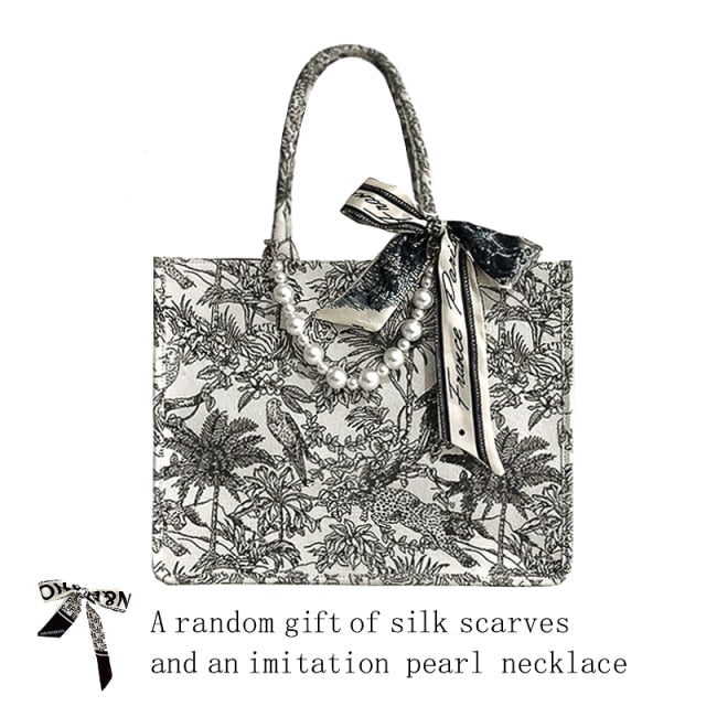 Jacquard Embroidery Shopper